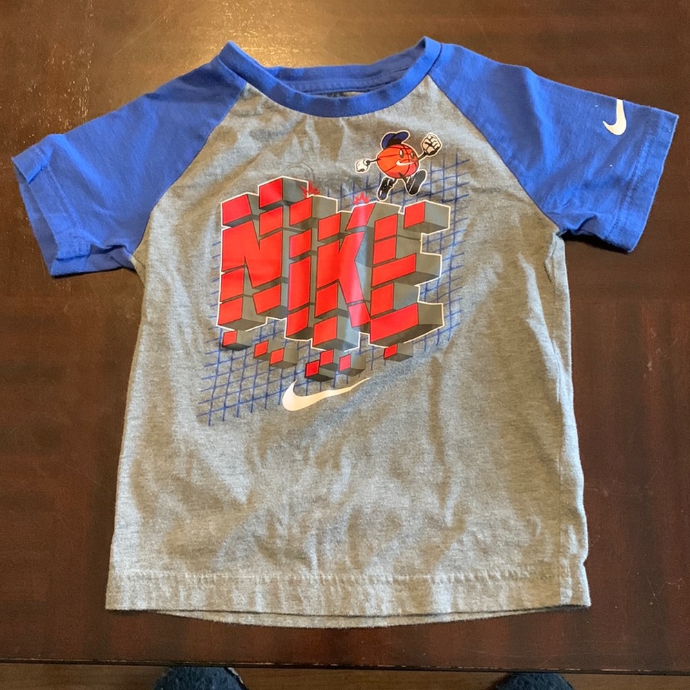 Nike Tee